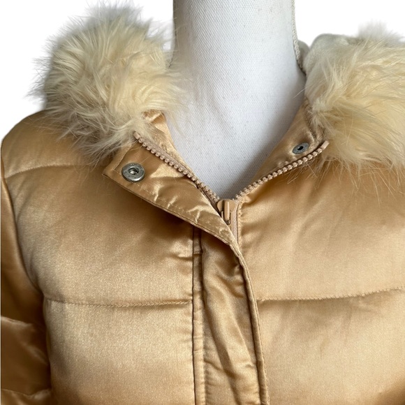 Moda International Gold Cream Fur Puffer Jacket Size Small - Picture 16 of 17